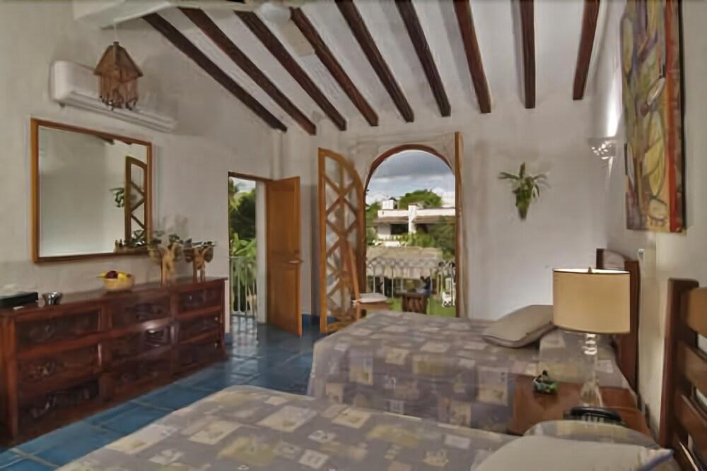 Casa Tukari Colonial House Hotel Пуэрто-Вальярта Экстерьер фото